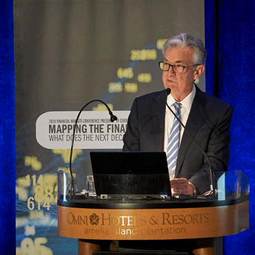 photo of Jerome Powell speaking at 2019 FMC